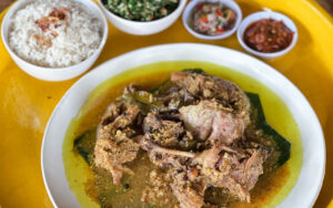 Warung Nia Petitenget Balinese Food and Rendang Cooking Class